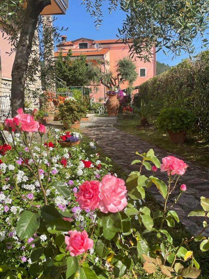 Annali Casa Vacanze - Shabby Style Nella Natura La Spezia Eksteriør billede