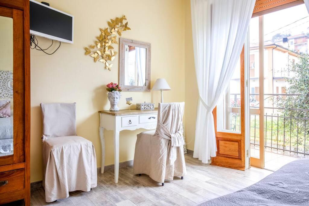 Annali Casa Vacanze - Shabby Style Nella Natura La Spezia Eksteriør billede