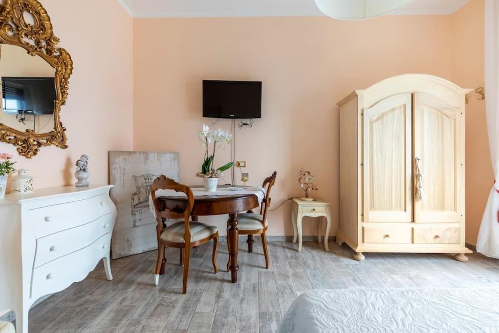 Annali Casa Vacanze - Shabby Style Nella Natura La Spezia Eksteriør billede