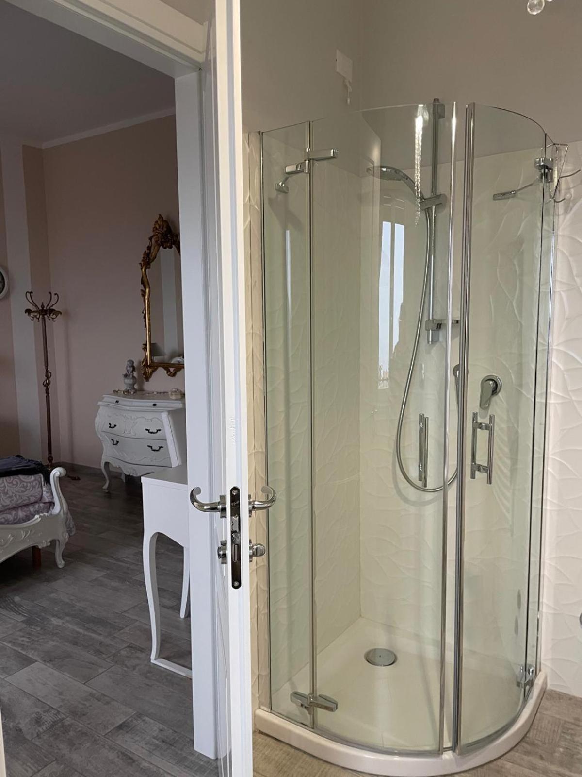Annali Casa Vacanze - Shabby Style Nella Natura La Spezia Eksteriør billede